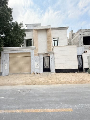 فيلا للبيع ف العزيزيه من المالك 