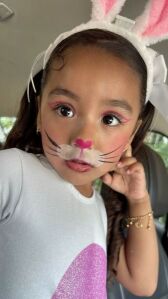 الرسم الوجه للأطفال والكبار