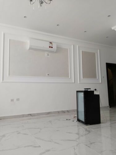 ديكورات الجبس والصبغ