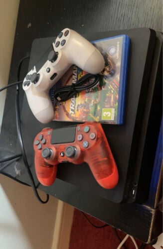 ps4 slim 500 and 1000 gb