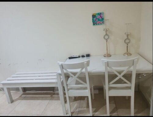 طاوله طعام