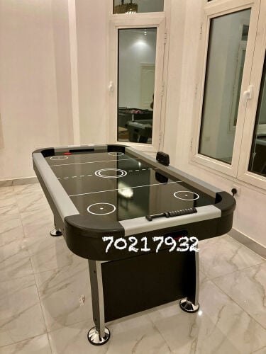 air hockey table 