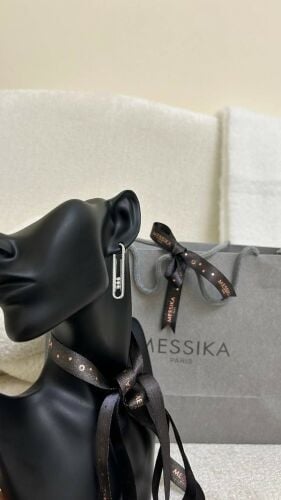Messika Doucles D oreilles Move