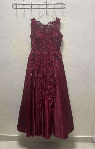 فساتين فخمة مجانا