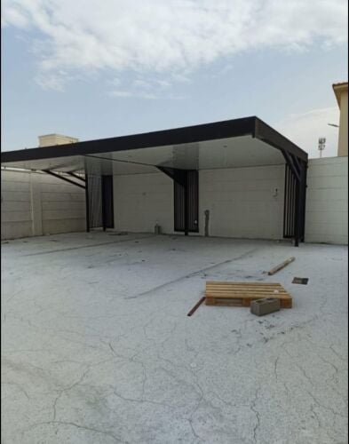 نقوم بأعمال المظلات للسيارات