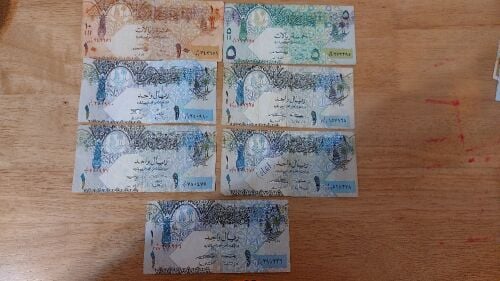 عملات قطرية