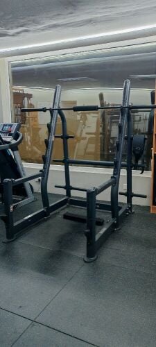 Spirit Olympic Squat Rack / Half