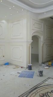 ديكورات الجبس والصبغ