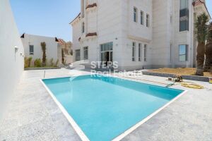 Villa with Private Pool for Sale