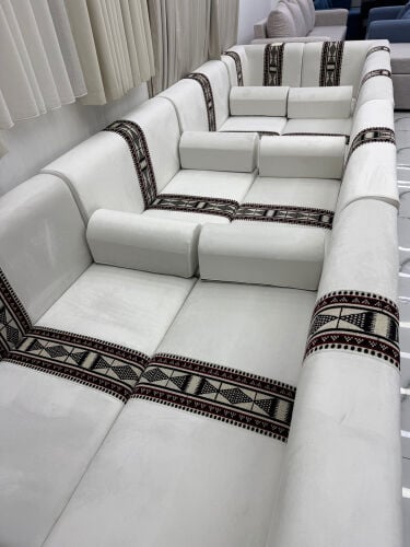  مجلس أرضي جديد جاهز