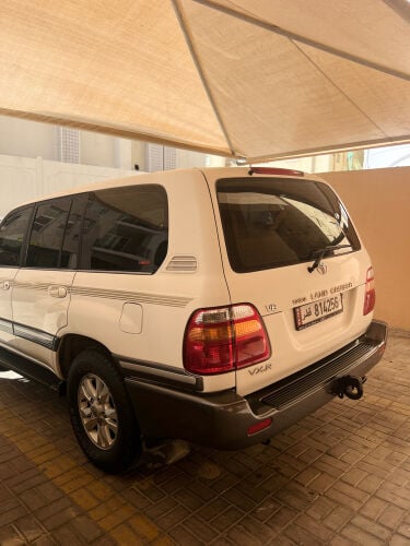 LAND CRUISER VXR V8