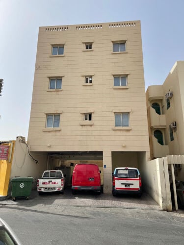 للإيجار شقة في م خليفة