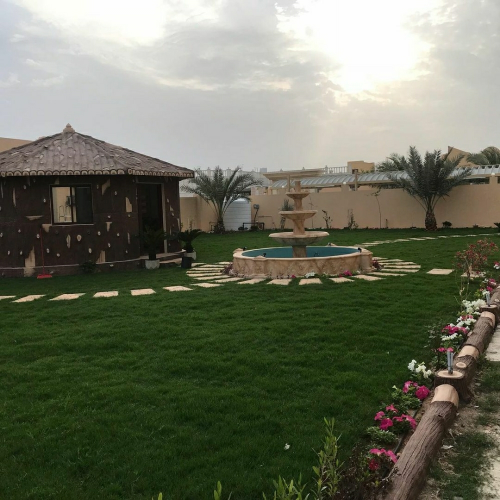 مزارع ومصمم حدائق 