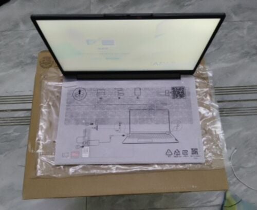 LENOVO IDEAPAD SLIM 3 15AMN8