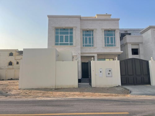 فيلا للبيع الوكره