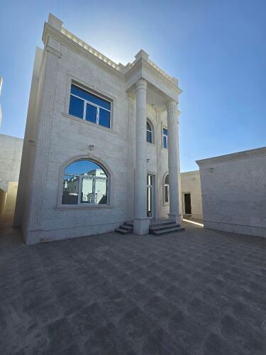 فيلا للبيع بالصخامة تشطيب خاص