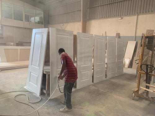 صبغ الابواب الخشب والابواب الحديد