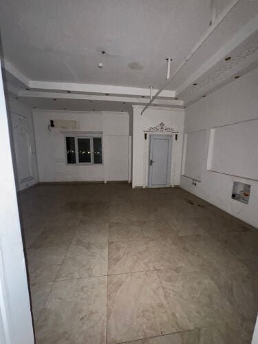 للايجار شقق موظفين ام صلال محمد 