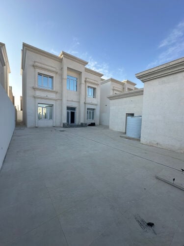 للبيع فلل فاخرة بازغوى 700