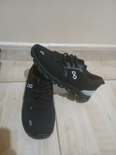 شوز او سي للجنسين