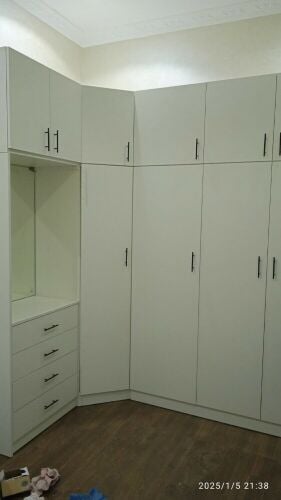 نجار فك وتركيب غرف النوم والستائر