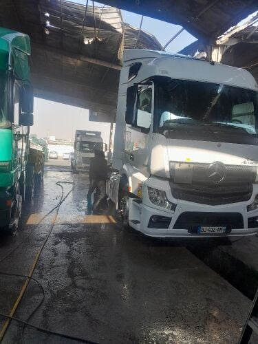 شركه المجيدي للبيع الشاحنات