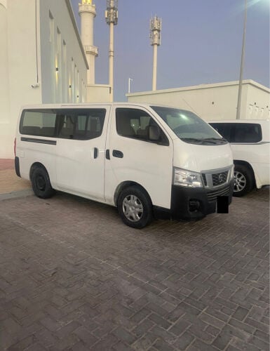 باص للايجار 