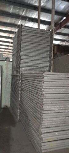 سقالات وسلالم الالمنيوم للببيع