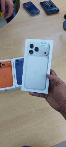 NEW SILVER 256 GB MAX