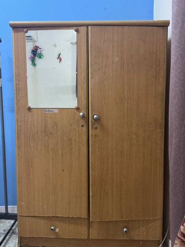  Wedrobe is good condition 