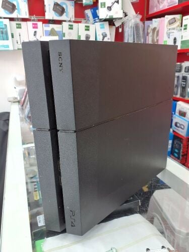 used ps4 play station /controller