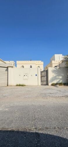 للبيع فيلا في معيذر الجنوبي