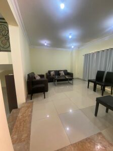 للايجار فيلا الصخامة موظفين