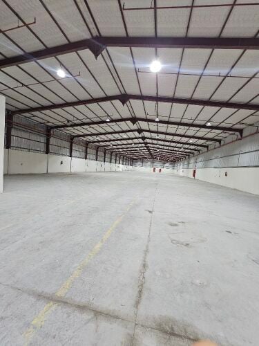 2500 square meter industrial ware