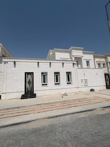 الوكير للبيع فيلا راقية جدا 720 م