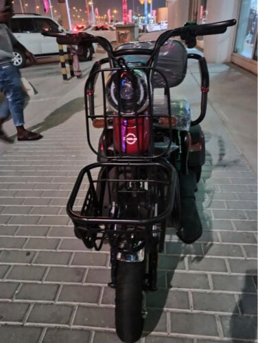 Electric 3 wheel scooter 