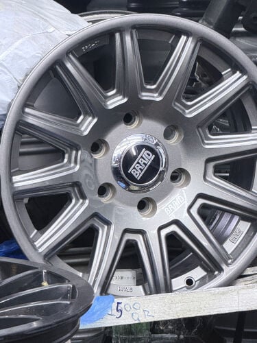 I have 4 pcs original rims