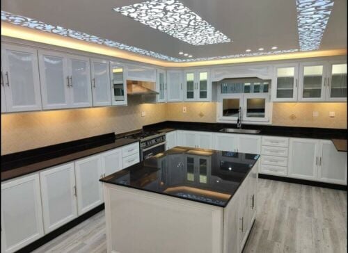 تفصيل مطابخ المنيوم تفصيل أبواب و