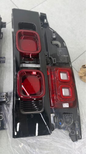 defender tail lights 