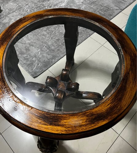 طاولة لغرفة المعيشه