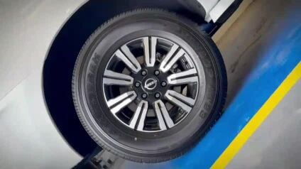 كرسي متحرك لسيارة