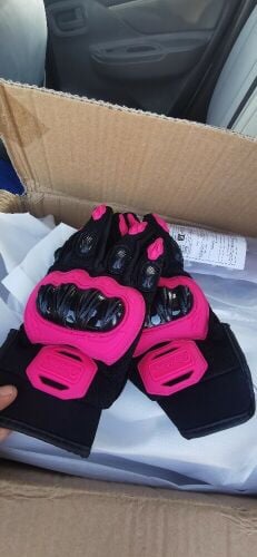 خوذة القطه مع كفوف