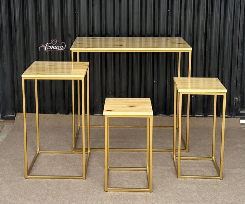 طاولات خدمة 