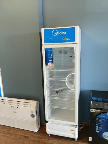 براد مياه من ميديا