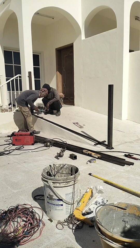 اعمال الحديد مظلات ترابزين