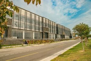 آيكونو فيو بيزنس سنتر 2  الدحيل