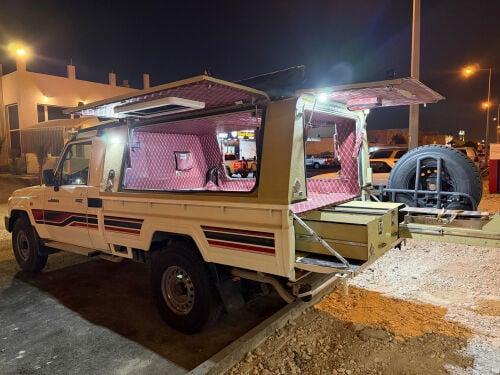 للبيع صندوق مع توانكي وقود و ماء