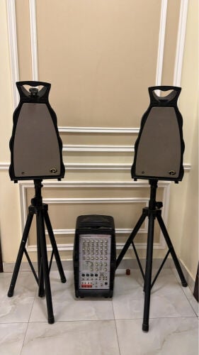 مكسر وسماعتين شنطه بحاله ممتازه