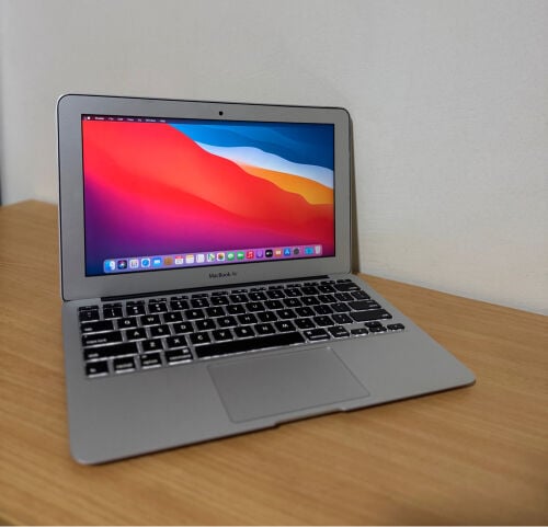 MacBook Air core i5 , 