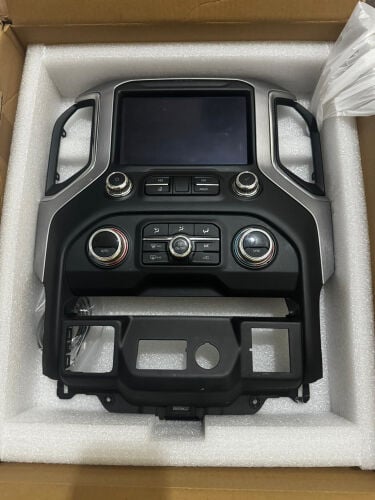 شاشه جي ام سي